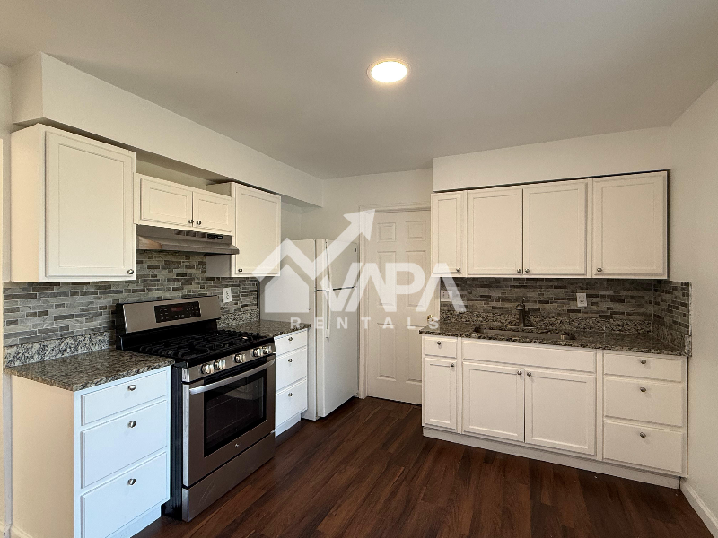 5331 Bakersfield Street - Photo 3 of 14