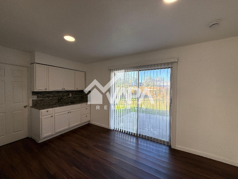 5331 Bakersfield Street - Photo 7 of 14