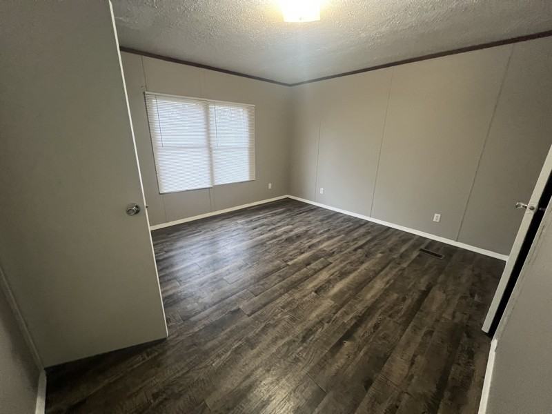 58 Locust Street - Photo 4 of 12