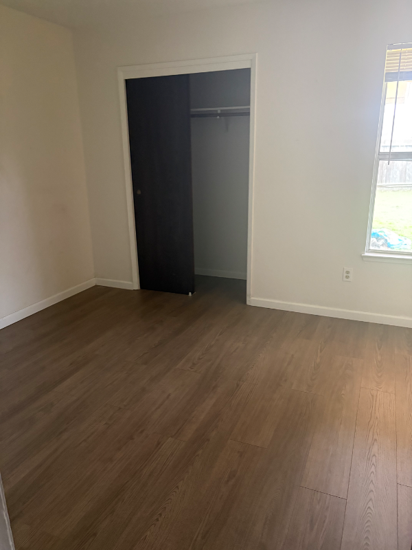 1905 Roth Ct - Photo 4 of 12