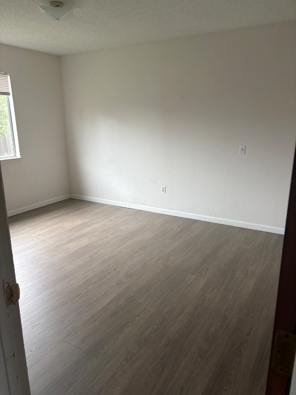 1905 Roth Ct - Photo 7 of 12