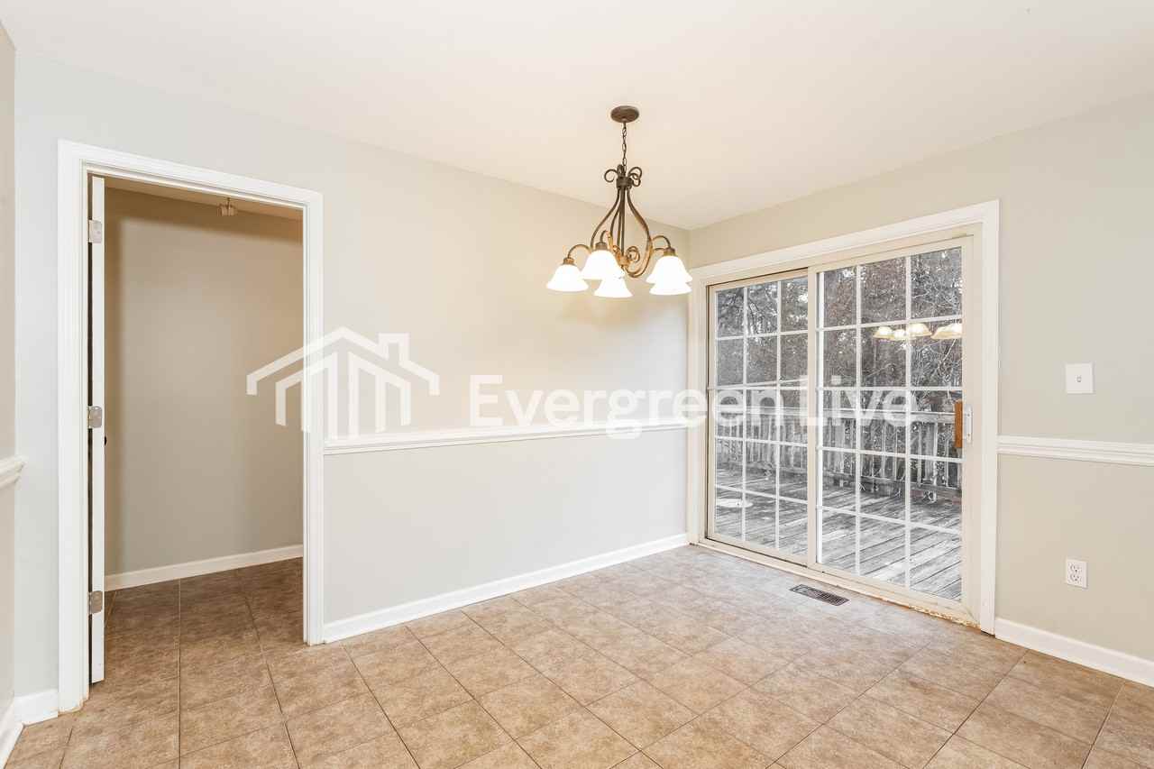 501 Pheasant Ridge Dr - Photo 6 of 16