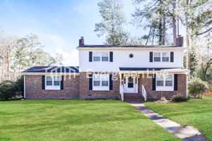 featured image of 1921 Curtis Drive