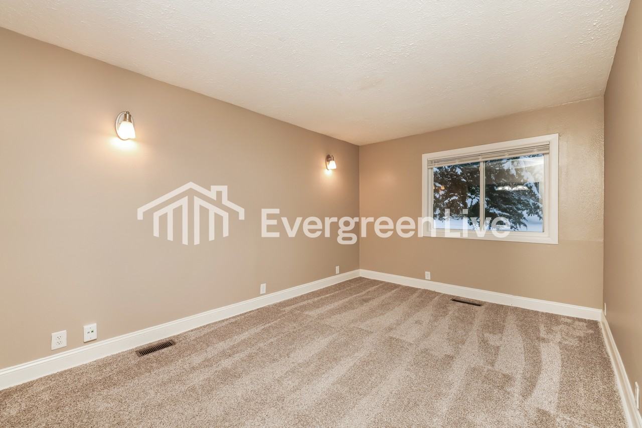 5336 Tucson Dr - Photo 4 of 16