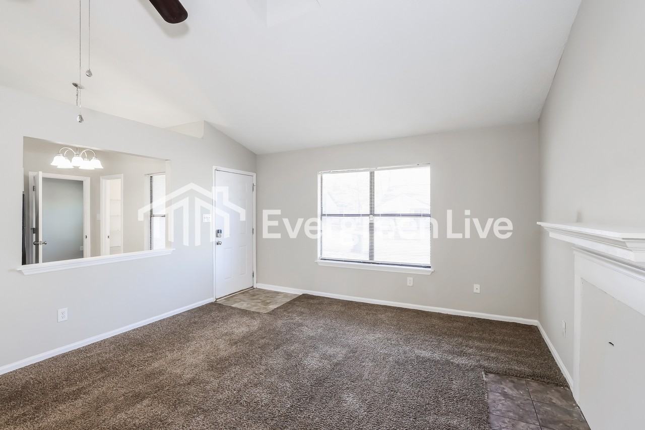 3654 Pebble Creek Dr - Photo 5 of 16