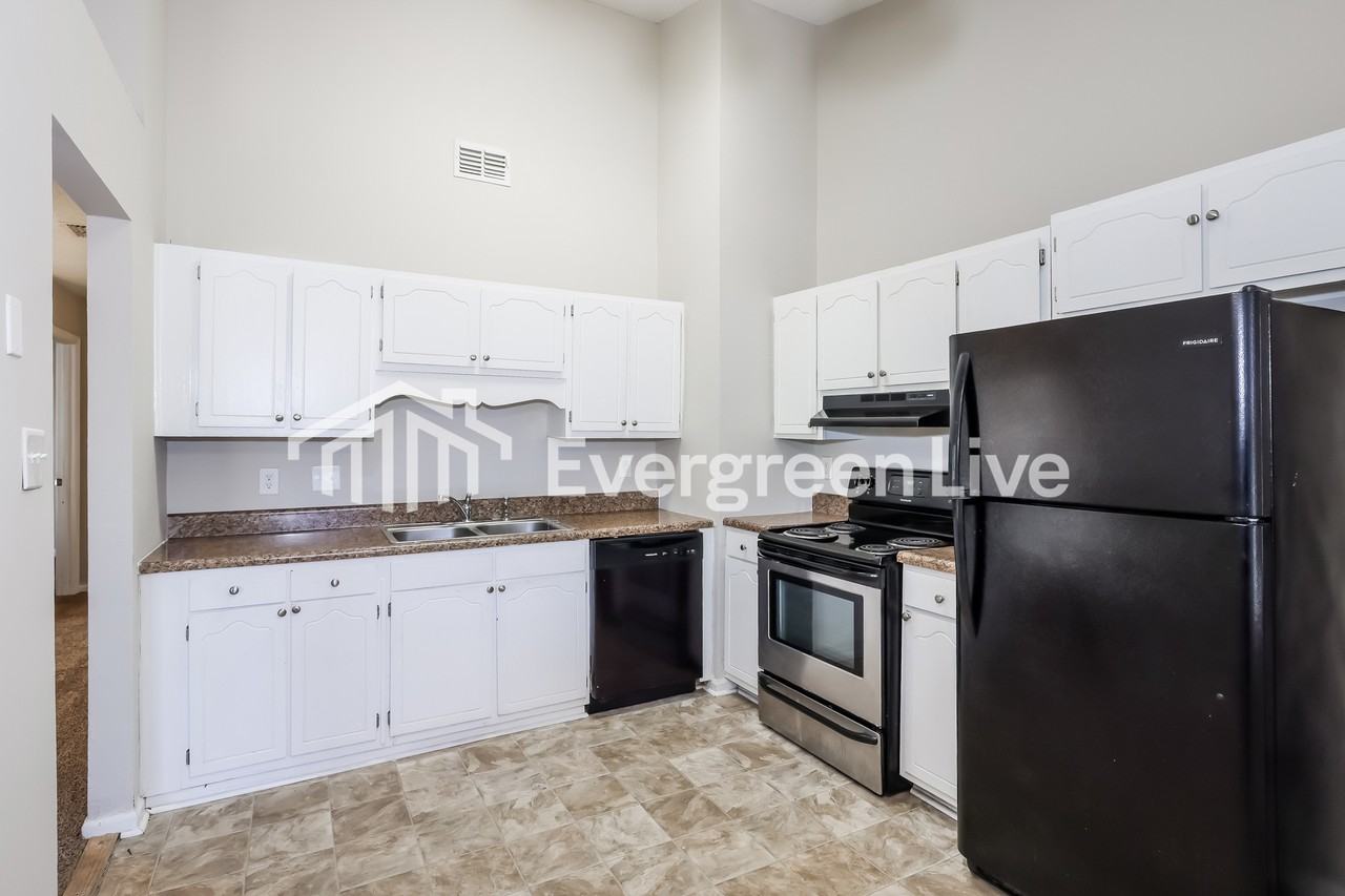 3654 Pebble Creek Dr - Photo 7 of 16