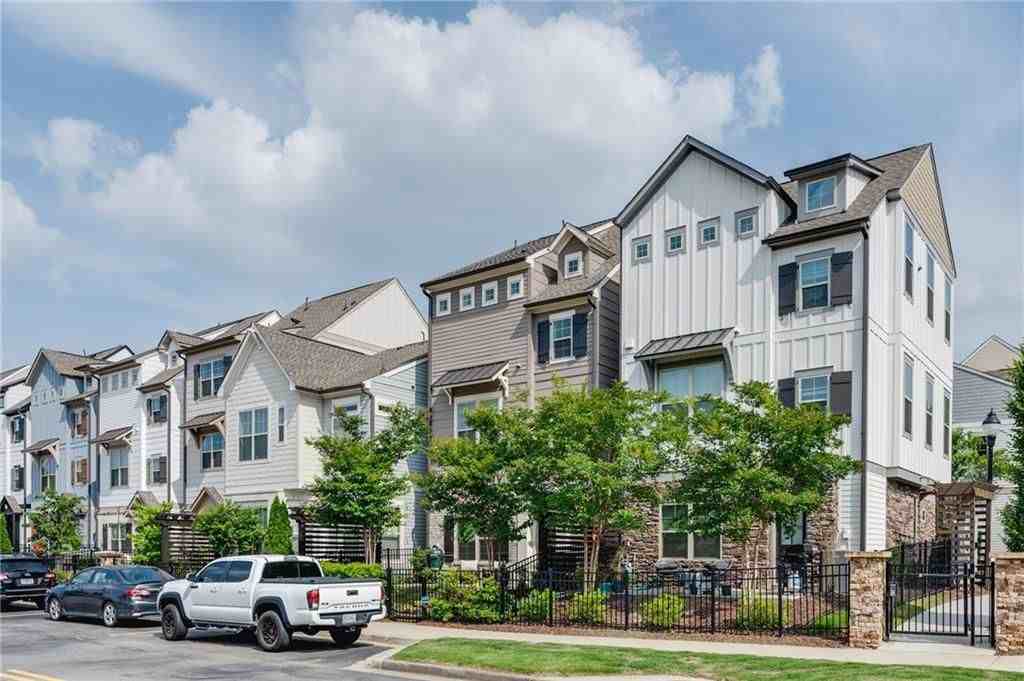 1093 Kirkland Circle Southeast - Photo 2 of 38