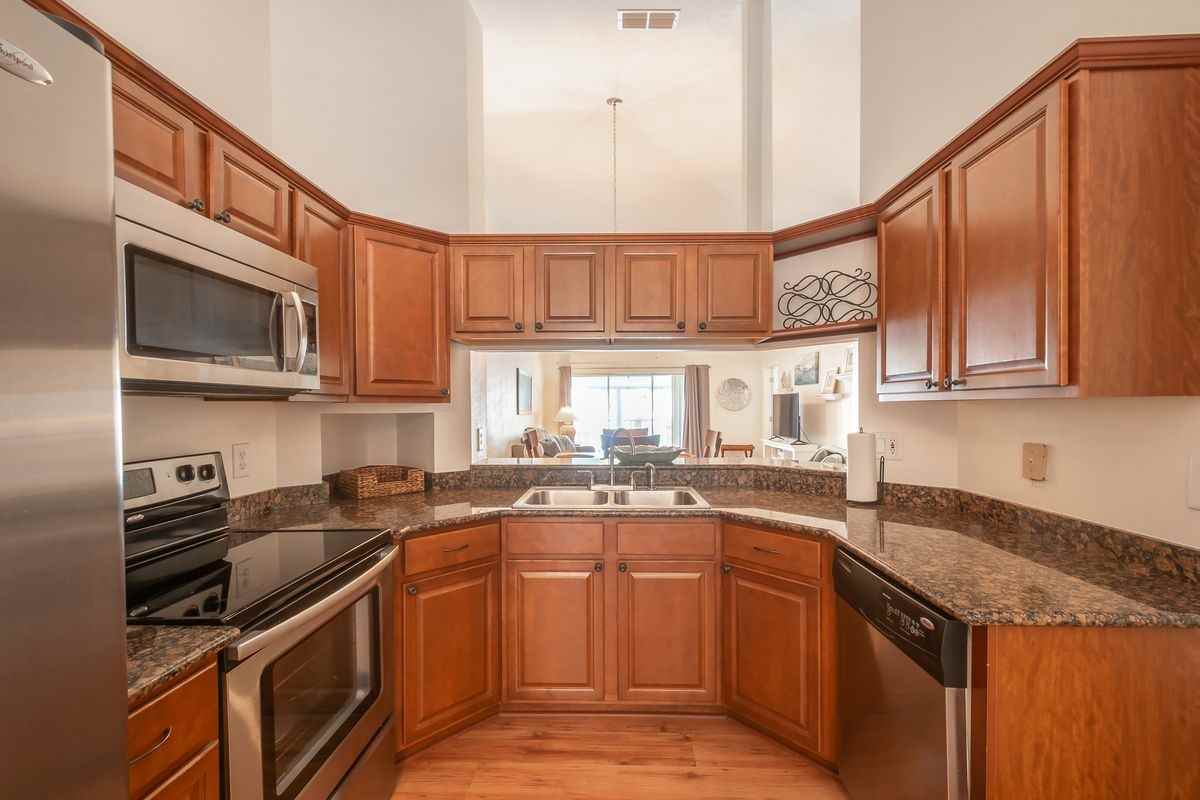 1300 Misty Pines Circle - Photo 6 of 20