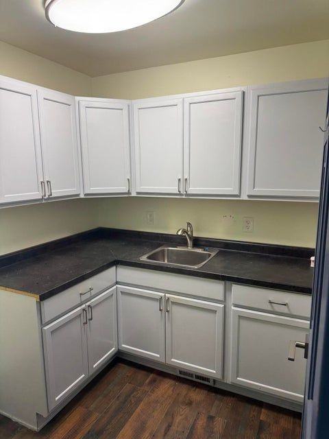 145 Brady Street - Photo 5 of 8