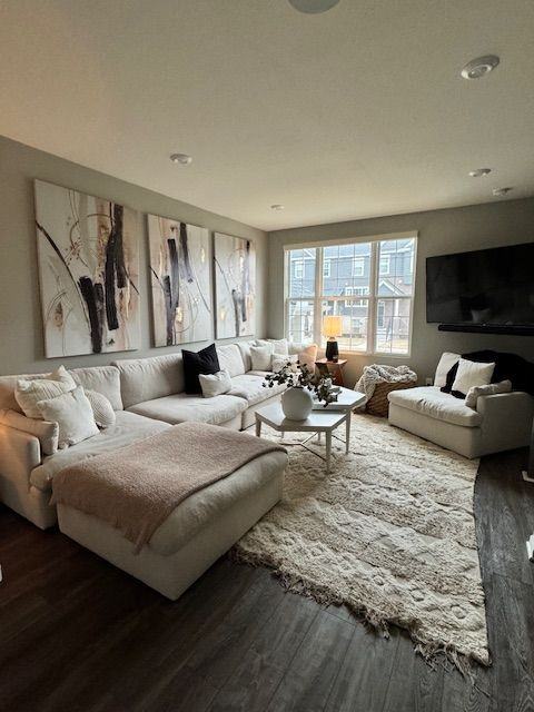 215 North Sydney Court - Photo 4 of 32