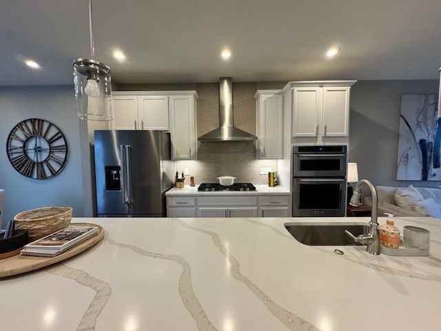 215 North Sydney Court - Photo 7 of 32