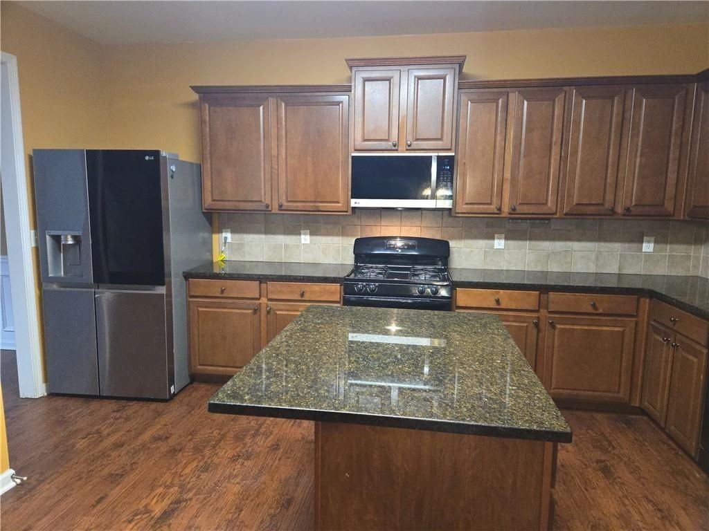 4613 Irish Red Court - Photo 5 of 15