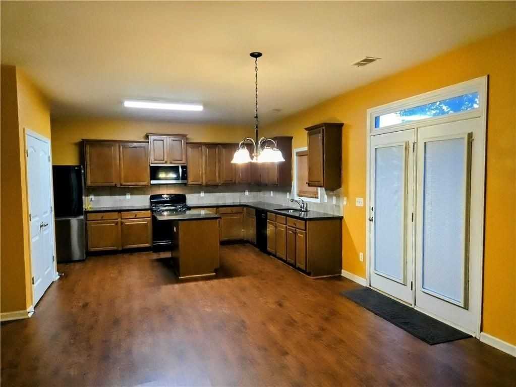 4613 Irish Red Court - Photo 6 of 15