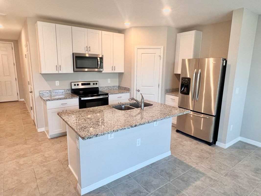 17125 Blowfish Dr - Photo 3 of 33