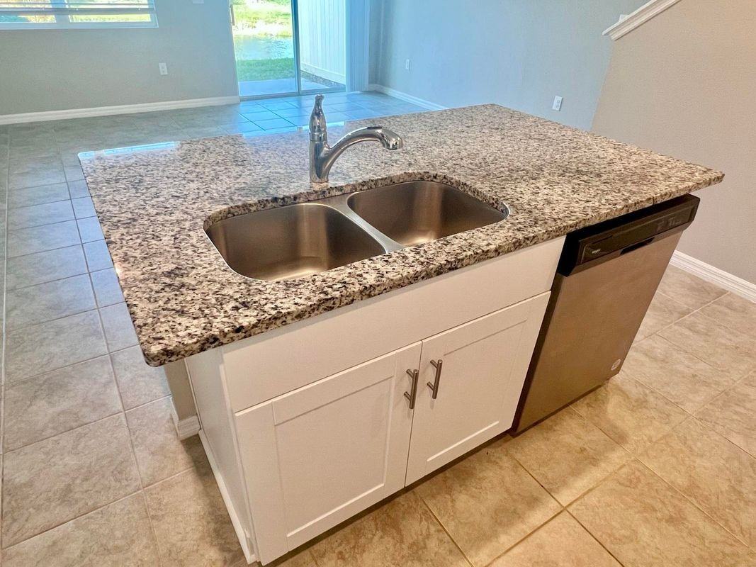 17125 Blowfish Dr - Photo 6 of 33