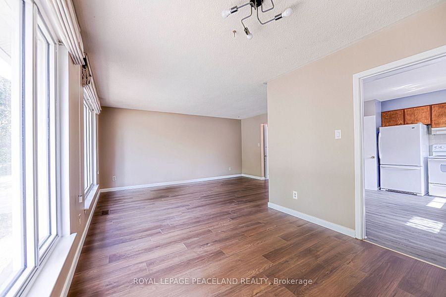 1097 Parthia Crescent - Photo 4 of 13