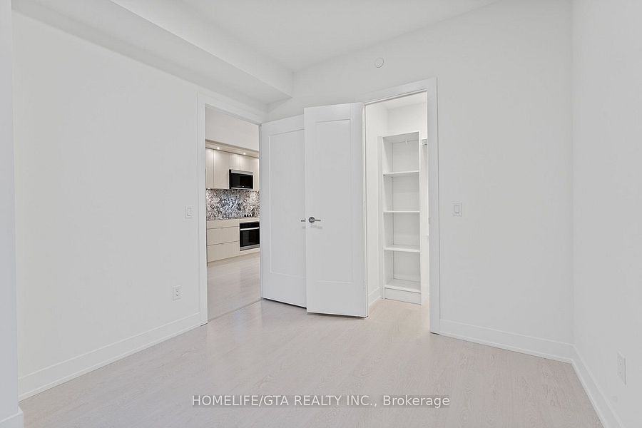 60 Central Park Roadway #1005 - Photo 6 of 11