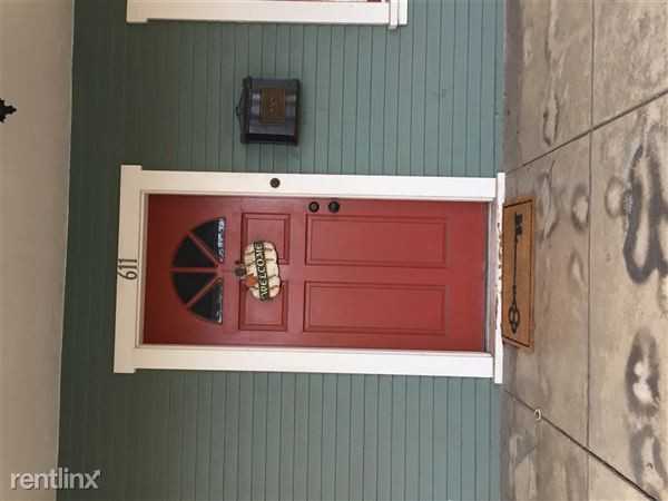 611 N Fern Ave - Photo 2 of 8