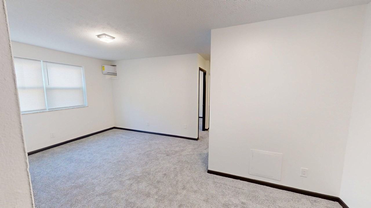 Riveredge Lofts - Photo 6 of 28