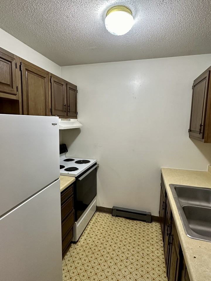 115 Ontario St #6 - Photo 3 of 6