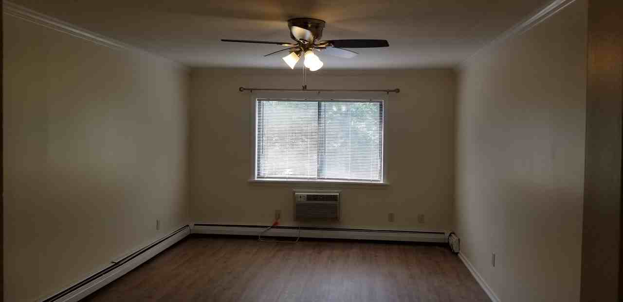 235 Henry Avenue #12I - Photo 3 of 8