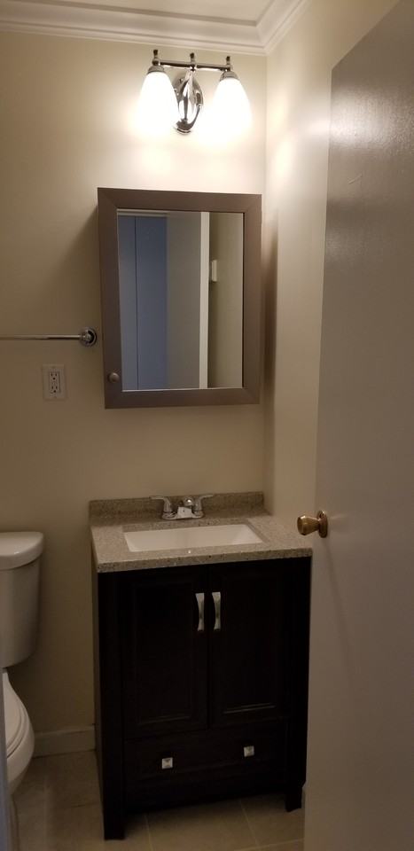 235 Henry Avenue #12I - Photo 6 of 8