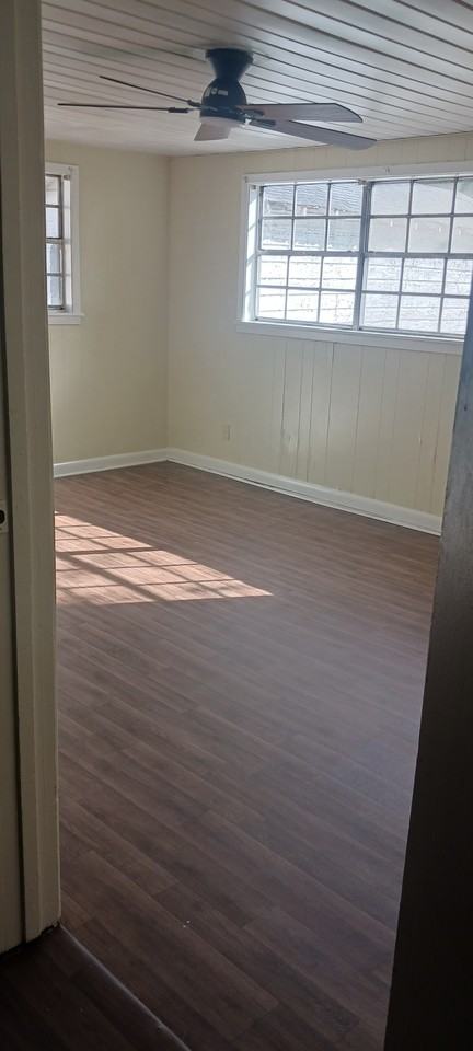 827 West Main Street #NA - Photo 3 of 11