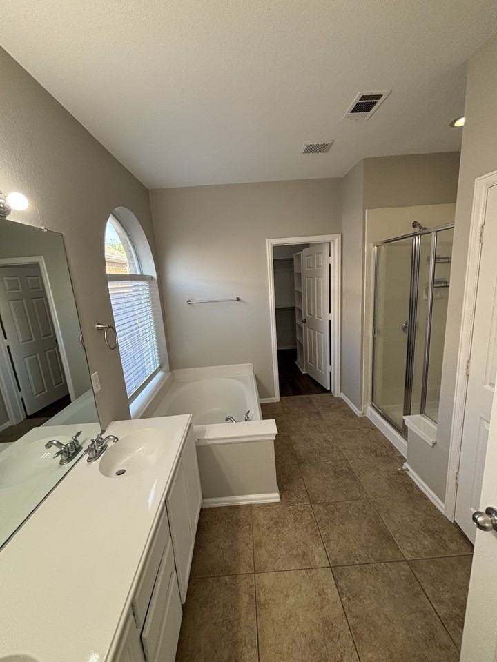 2756 Thorncreek Lane #NA - Photo 7 of 20