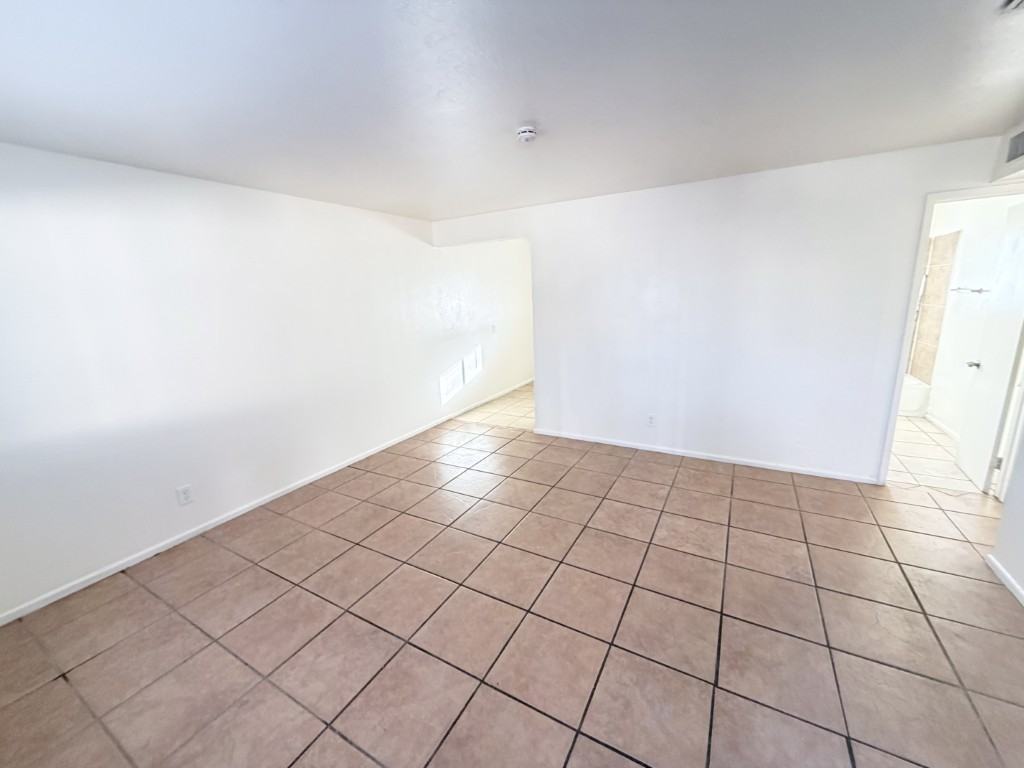 181 West Kesler Lane #1 - Photo 3 of 11