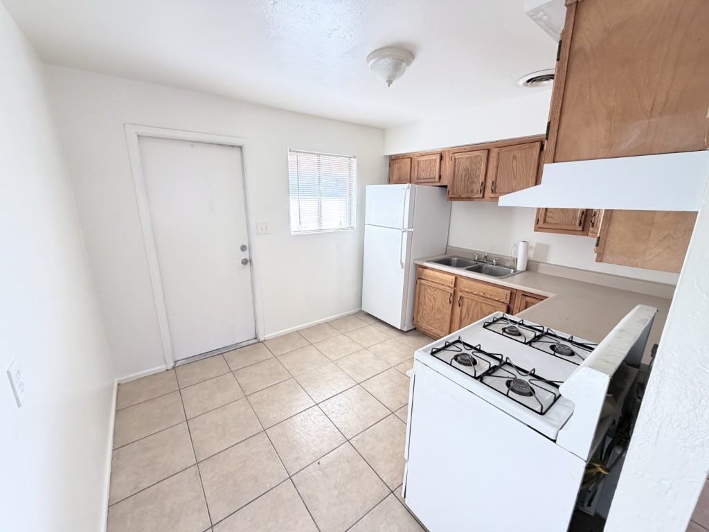 181 West Kesler Lane #1 - Photo 5 of 11