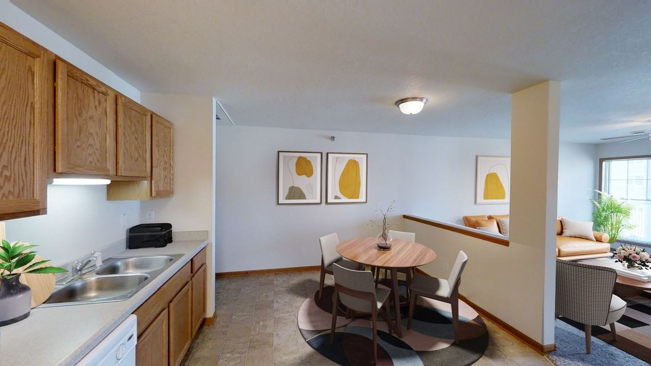 1329 Mayfield - Photo 2 of 9