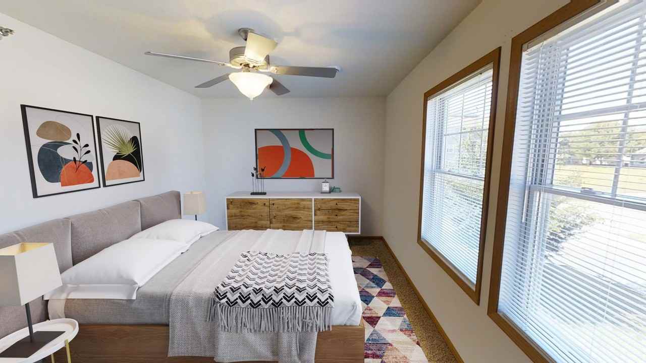 1329 Mayfield - Photo 4 of 9