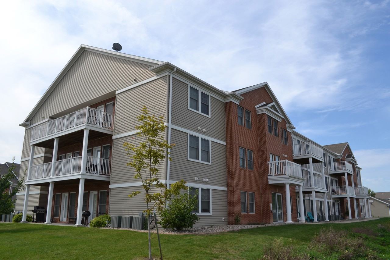 1329 Mayfield - Photo 7 of 9