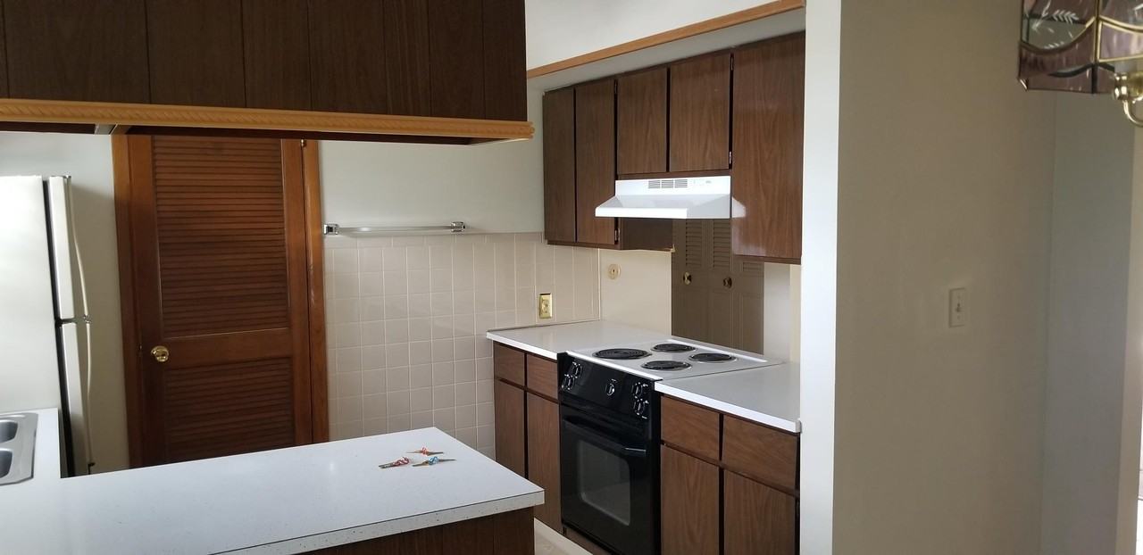 480 Forsythe Avenue #8 - Photo 3 of 7