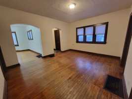 featured image of 1034 East Madison Street