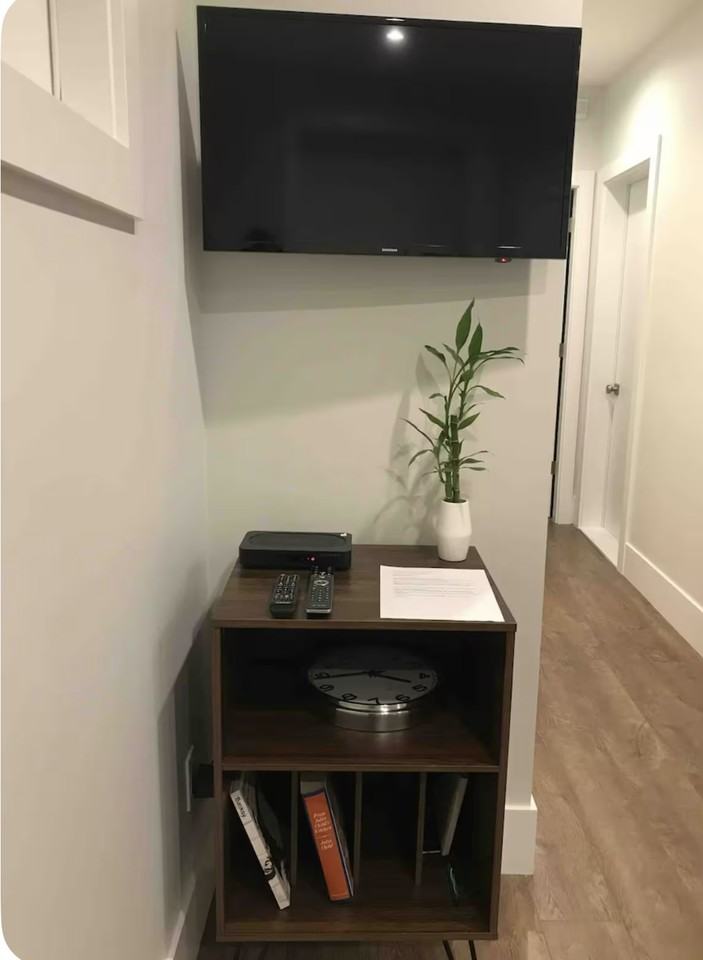 3960 Edinburgh Street - Photo 5 of 8