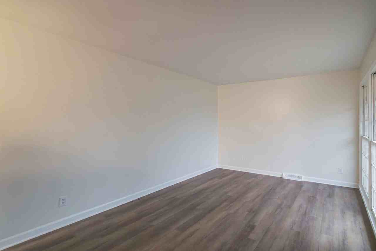 2707 Scarlet Cir - Photo 5 of 28