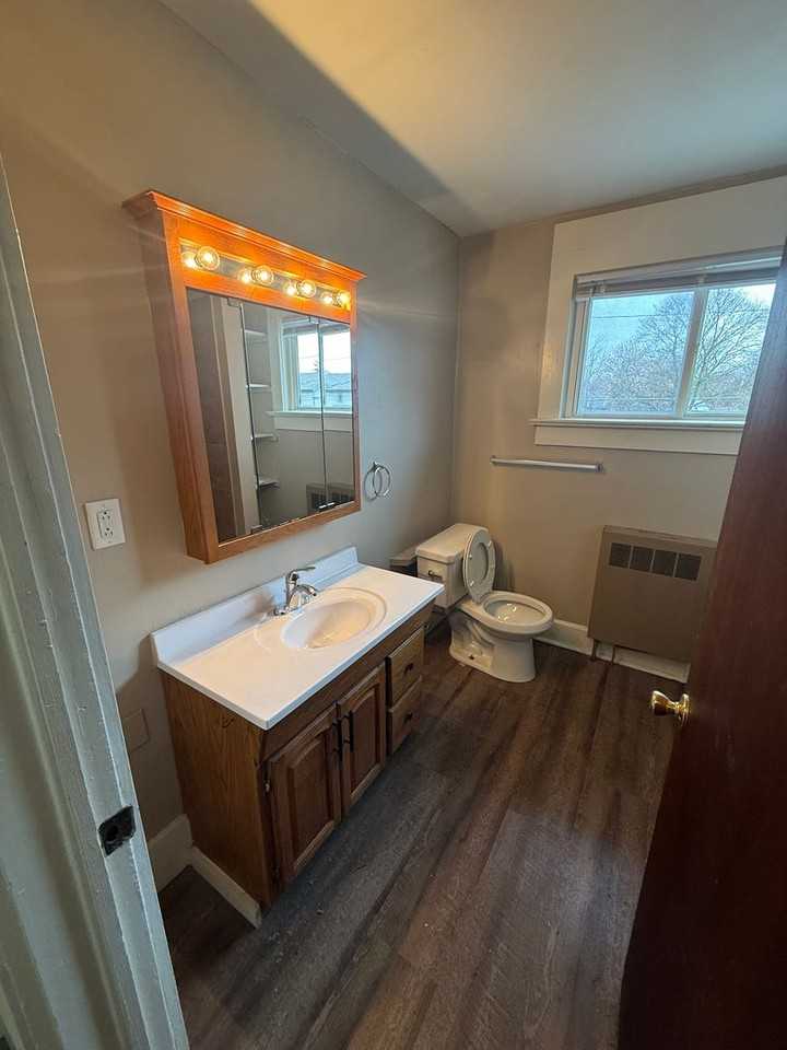 1209 Saint Marys Ave - Photo 6 of 10