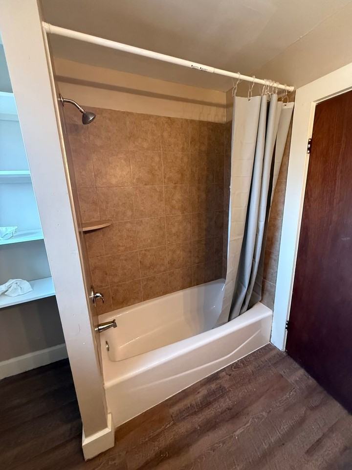 1209 Saint Marys Ave - Photo 7 of 10