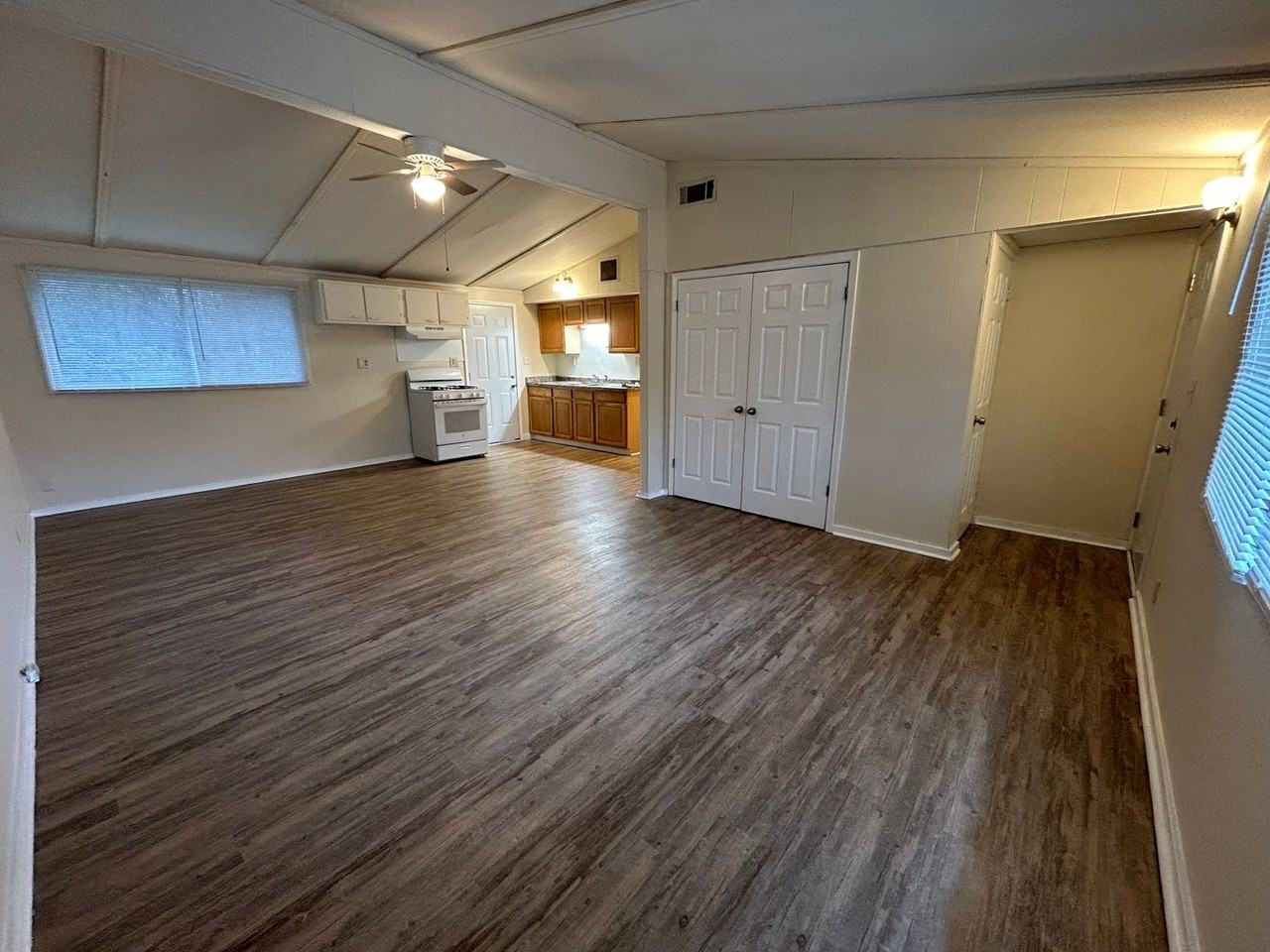 73 Spence Ave - Photo 2 of 14