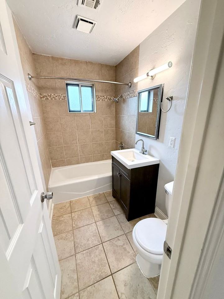 3725 1/2 N Lee Ave - Photo 6 of 12