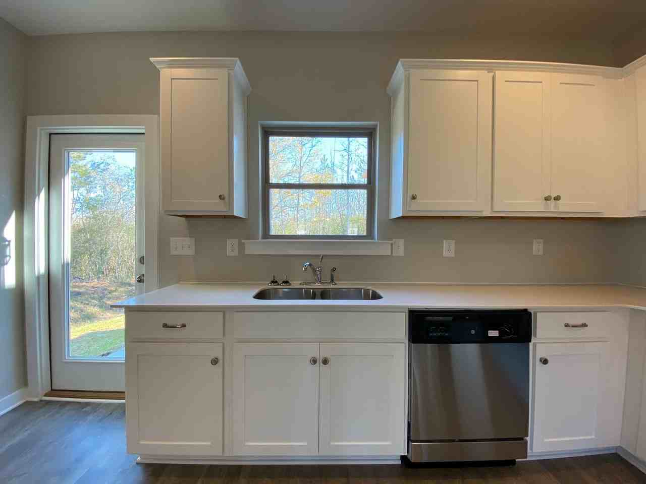 199 White Oak Cir - Photo 4 of 30