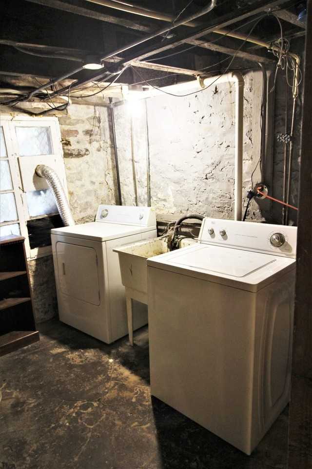 107 East 33rd Street - Photo 5 of 40