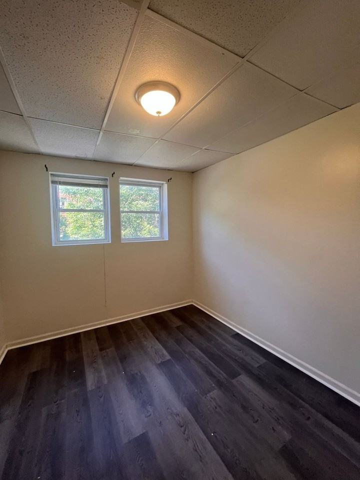 107 East 33rd Street - Photo 7 of 40