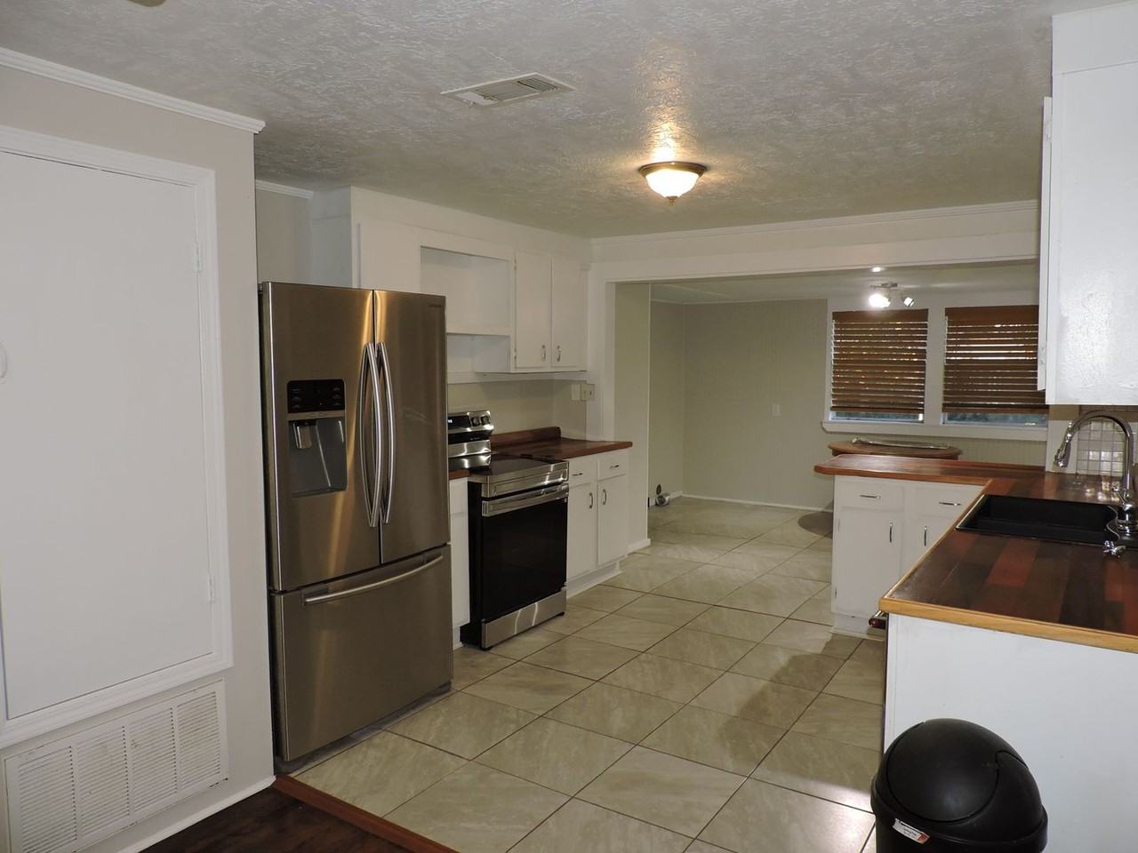 916 E Hatton St - Photo 3 of 23