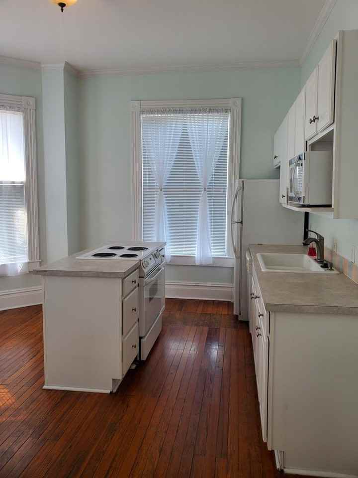 2402 Lincoln St - Photo 7 of 18