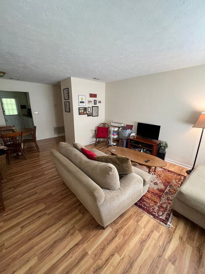 627 Whit Davis Rd - Photo 4 of 15