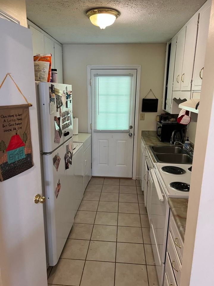 627 Whit Davis Rd - Photo 6 of 15