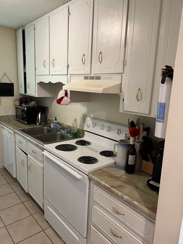 627 Whit Davis Rd - Photo 7 of 15