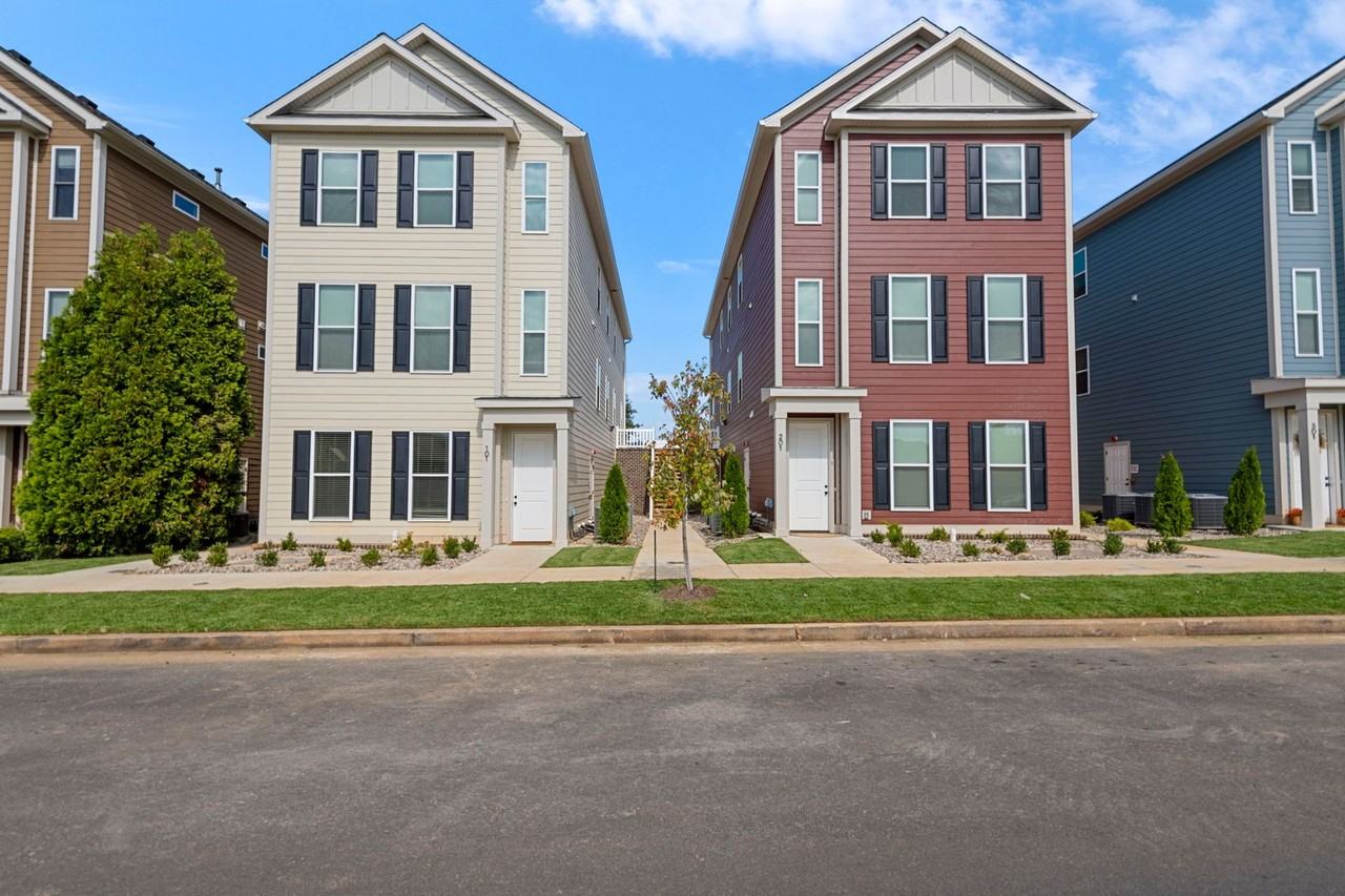 Traditions Condos - Photo 2 of 50